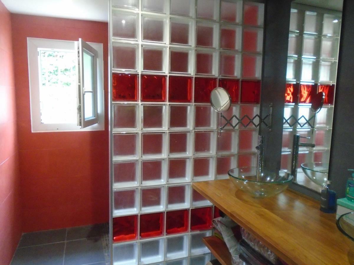 Les Tresors De Lizzie Hotel Coutras Esterno foto